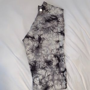 Lululemon Wunder Train diamond dye 25” size 2